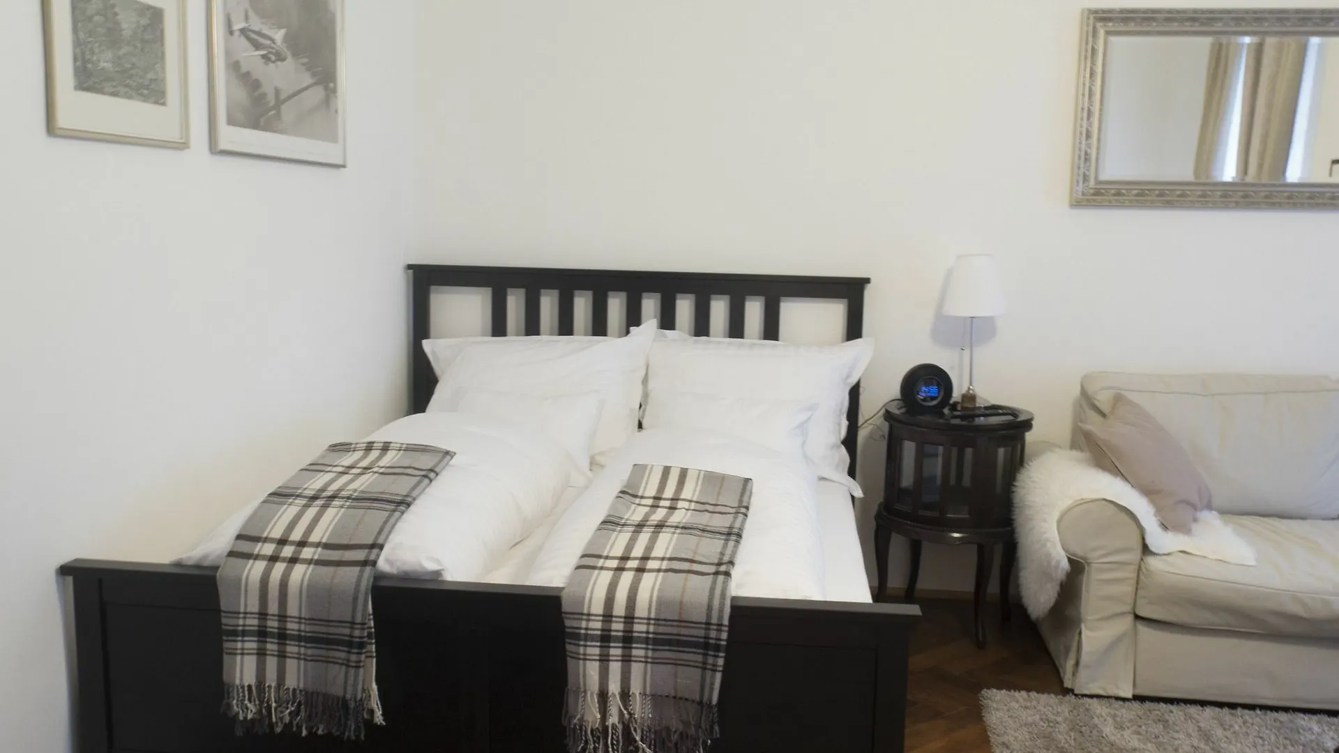 Blauhouse Apartments Vienna 0*,  Austria